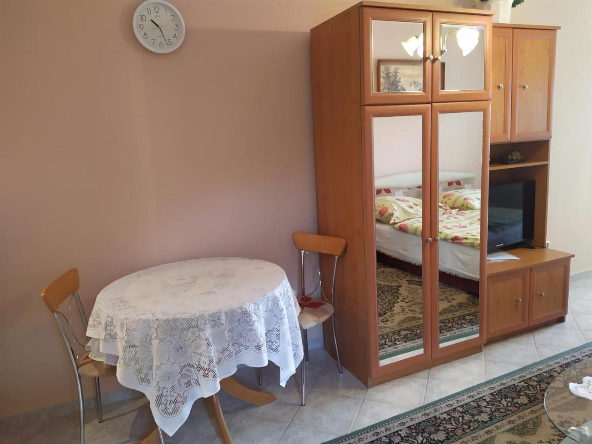 Ildiko Appertements Lägenhet Zalakaros Exteriör bild